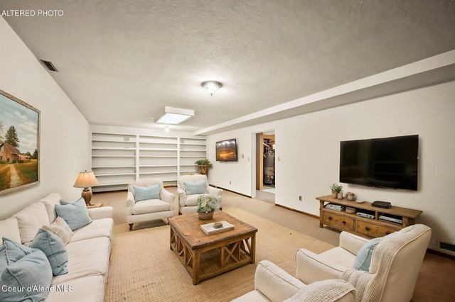 3024 N 19th ST, Coeur D'alene, ID 83815