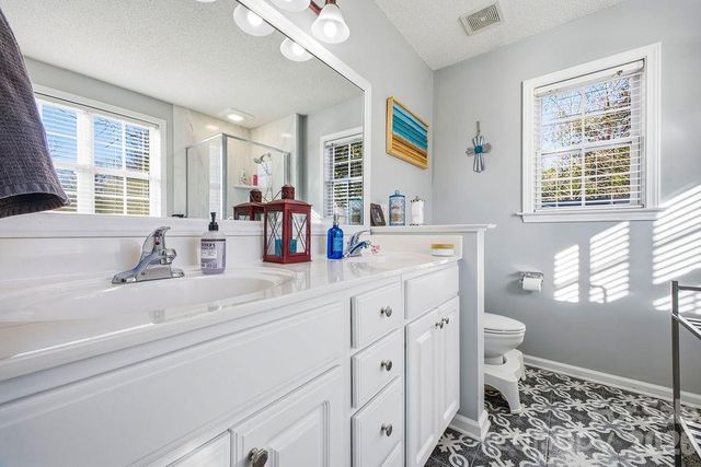 109 N Sunberry Trail, Fletcher, NC 28732