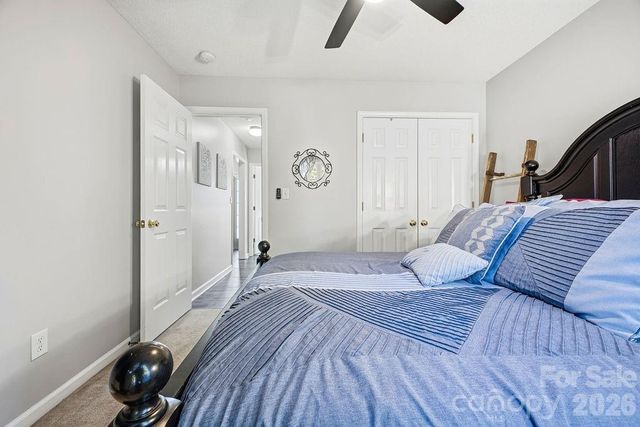 109 N Sunberry Trail, Fletcher, NC 28732