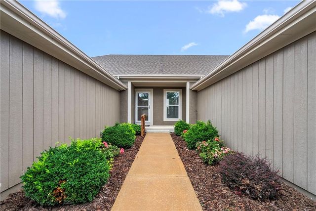 4916 141st Terrace, Basehor, KS 66007