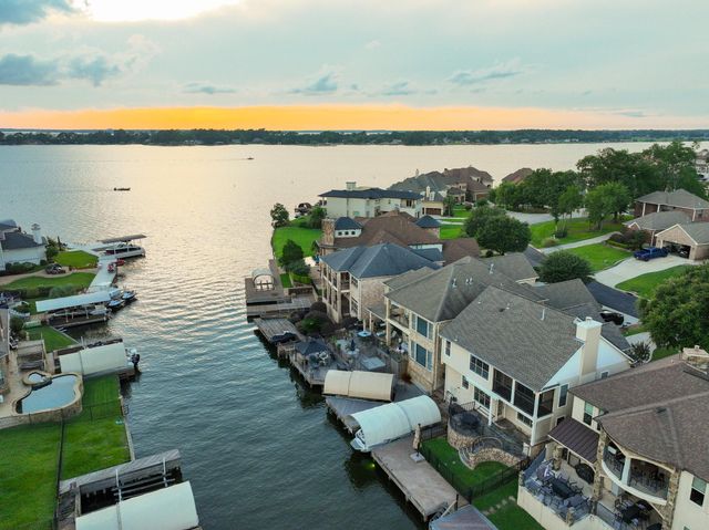 12336 Pebble View Drive, Conroe, TX 77304