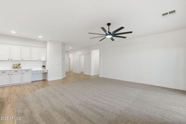 33015 N SLATE CREEK Drive, San Tan Valley, AZ 85143