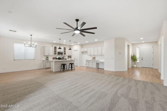 33015 N SLATE CREEK Drive, San Tan Valley, AZ 85143