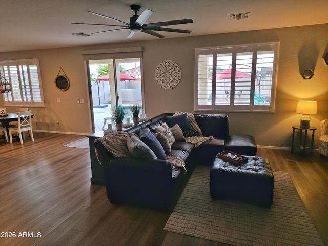 4610 W PASEO Way, Laveen, AZ 85339