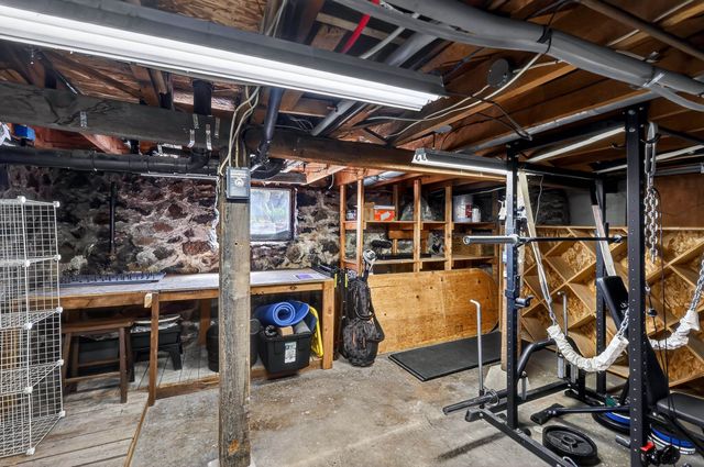 1325 S Adams St, Spokane, WA 99204