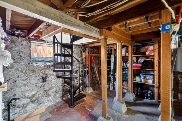 1325 S Adams St, Spokane, WA 99204