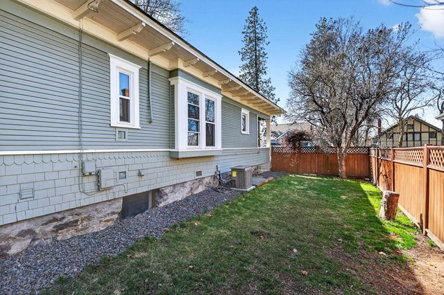 1325 S Adams St, Spokane, WA 99204