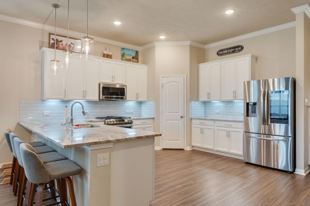 6319 Spartan Drive, College Station, TX 77845