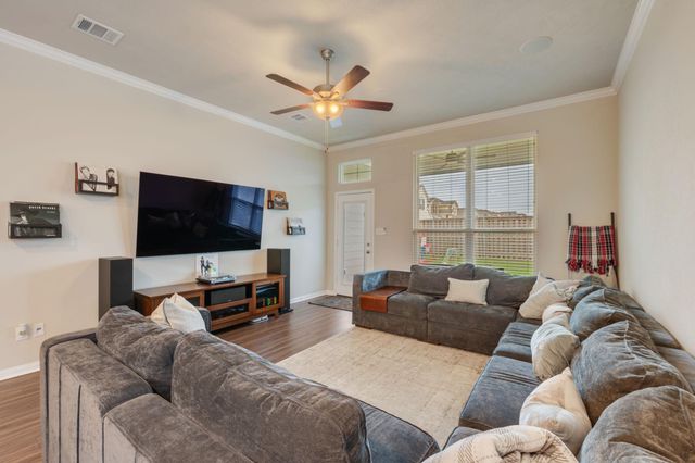 6319 Spartan Drive, College Station, TX 77845