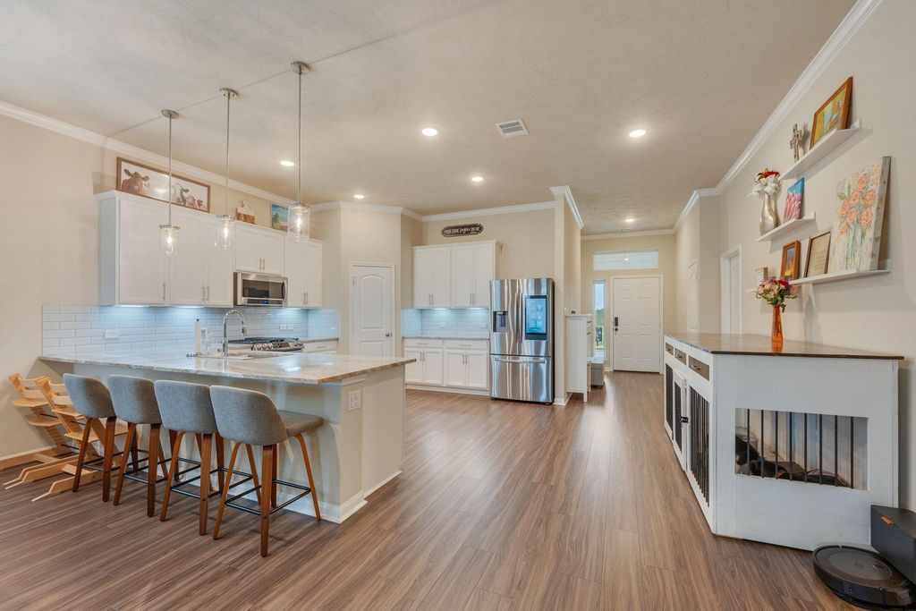 6319 Spartan Drive, College Station, TX 77845