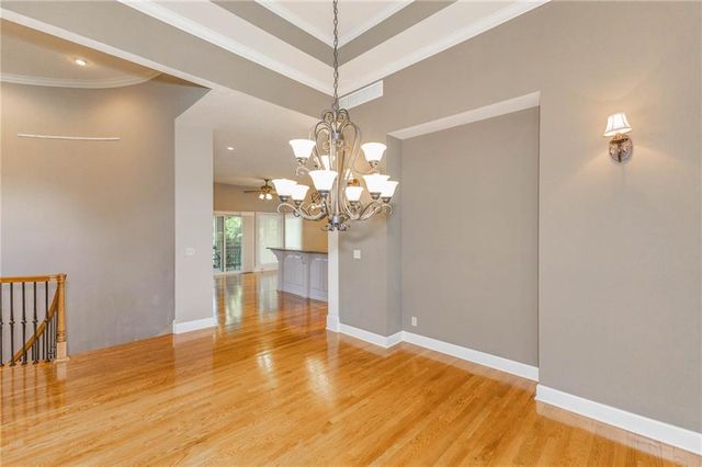 5313 W 124th Terrace, Leawood, KS 66209