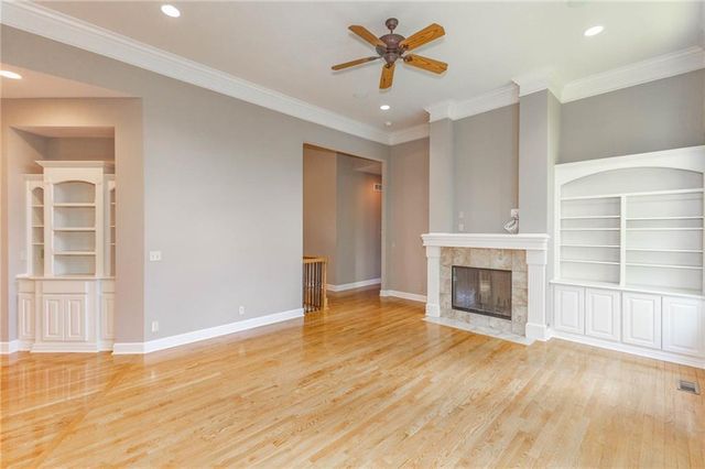 5313 W 124th Terrace, Leawood, KS 66209