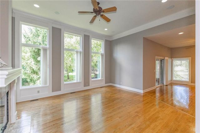5313 W 124th Terrace, Leawood, KS 66209