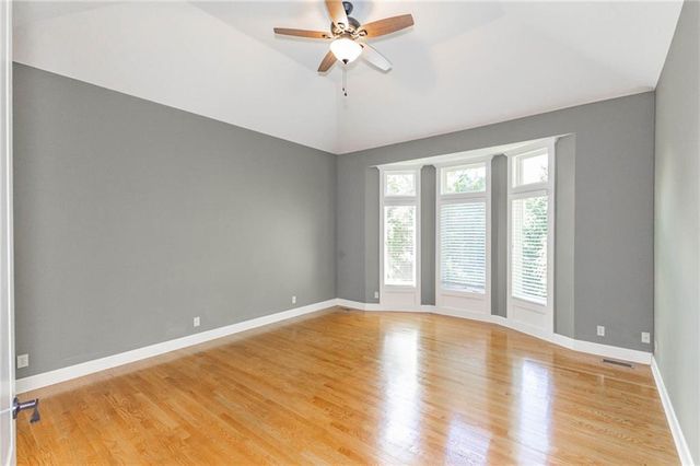 5313 W 124th Terrace, Leawood, KS 66209