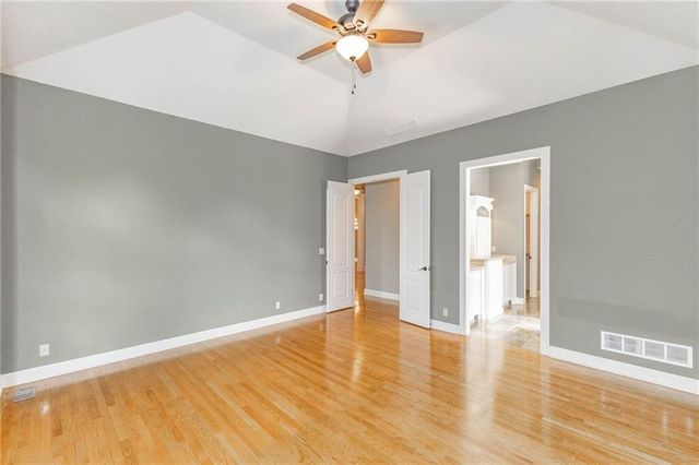 5313 W 124th Terrace, Leawood, KS 66209