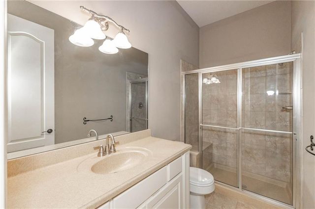 5313 W 124th Terrace, Leawood, KS 66209