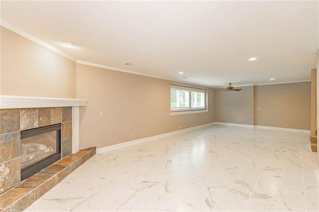 5313 W 124th Terrace, Leawood, KS 66209