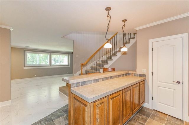 5313 W 124th Terrace, Leawood, KS 66209