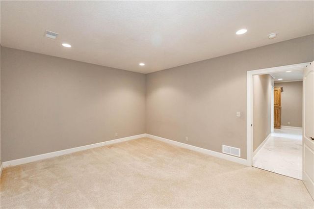 5313 W 124th Terrace, Leawood, KS 66209