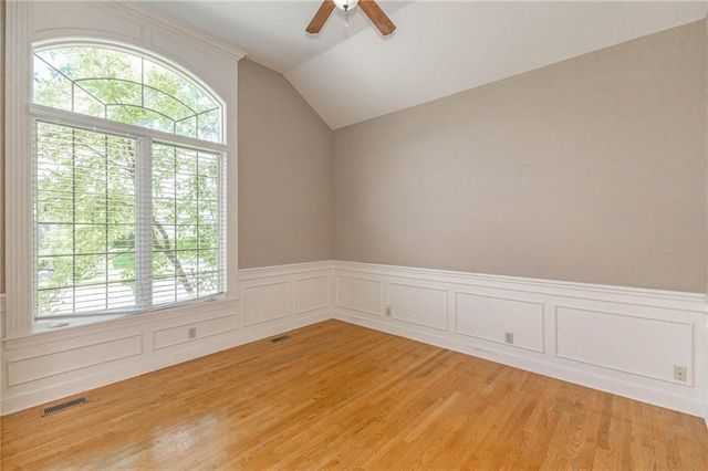 5313 W 124th Terrace, Leawood, KS 66209