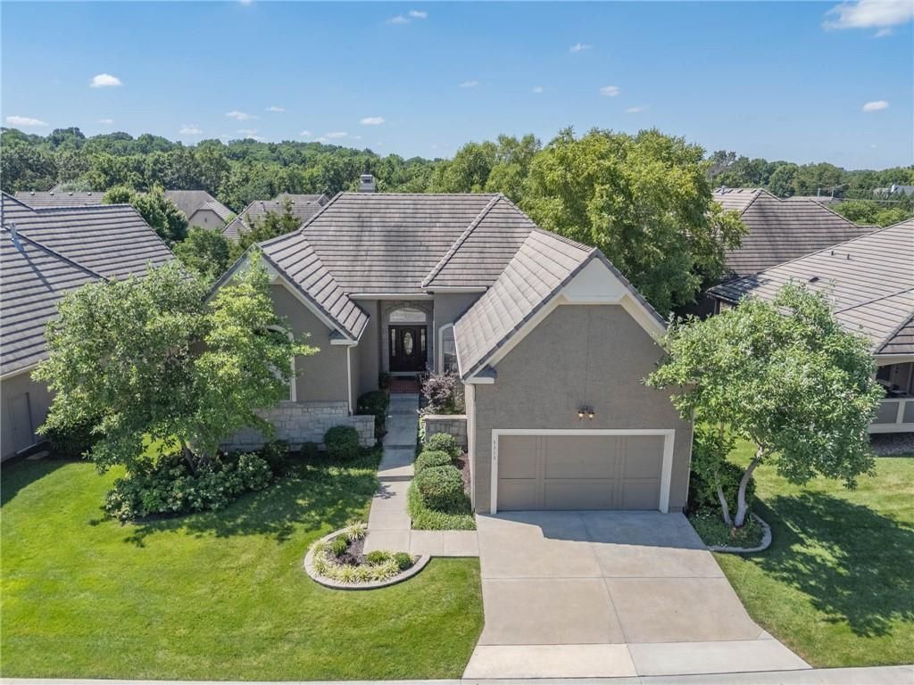 5313 W 124th Terrace, Leawood, KS 66209