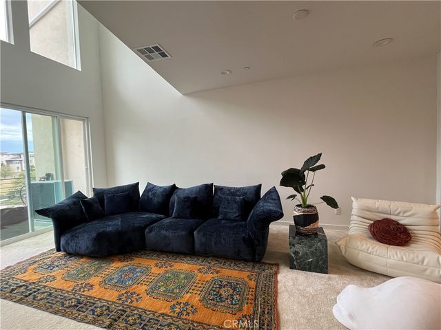 10547 Coupland Way, San Diego, CA 92126