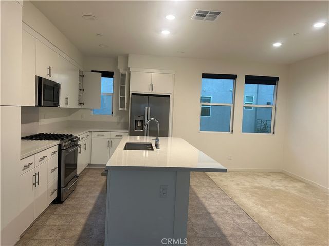 10547 Coupland Way, San Diego, CA 92126