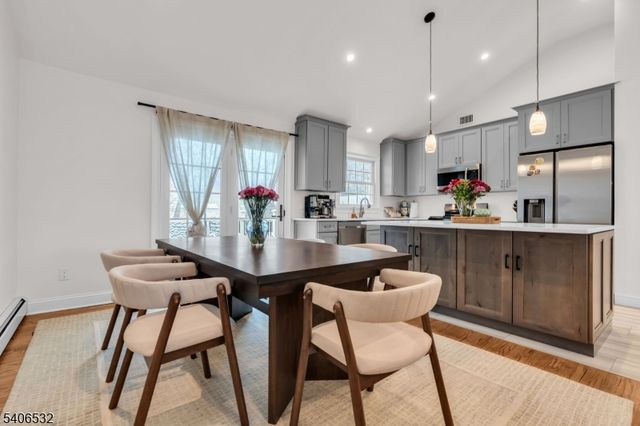 32 Kline Blvd, Woodbridge Twp., NJ 07067