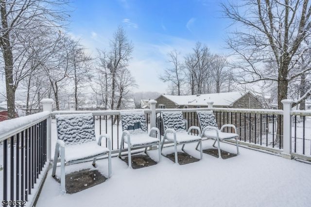 32 Kline Blvd, Woodbridge Twp., NJ 07067