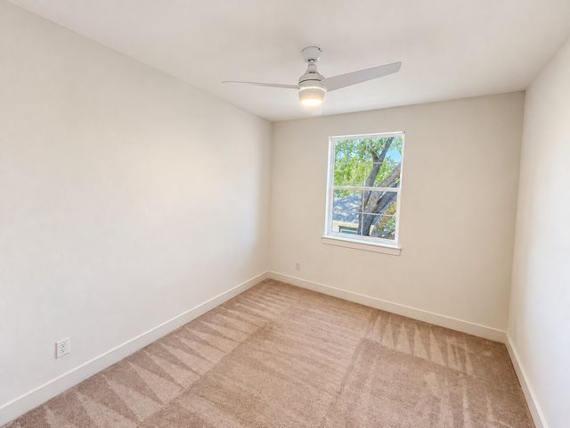 1005 Mount Auburn Avenue, Dallas, TX 75223