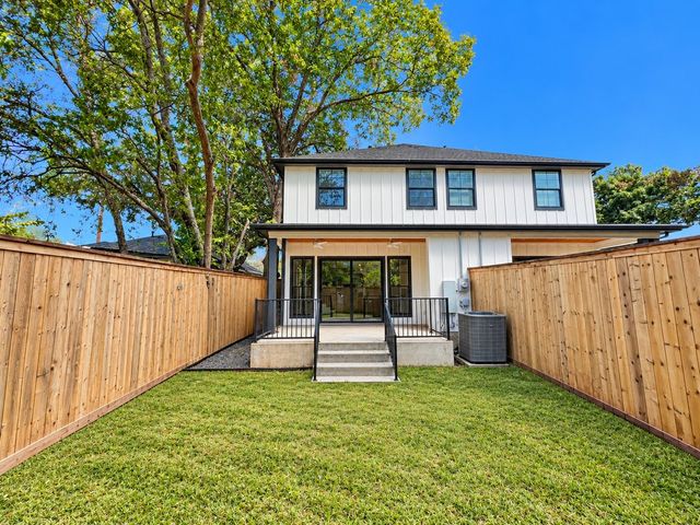1005 Mount Auburn Avenue, Dallas, TX 75223