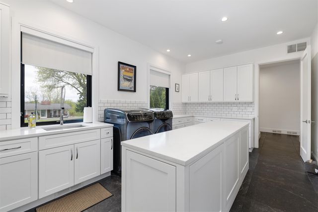 13550 Emrick Drive, Plymouth, MI 48170