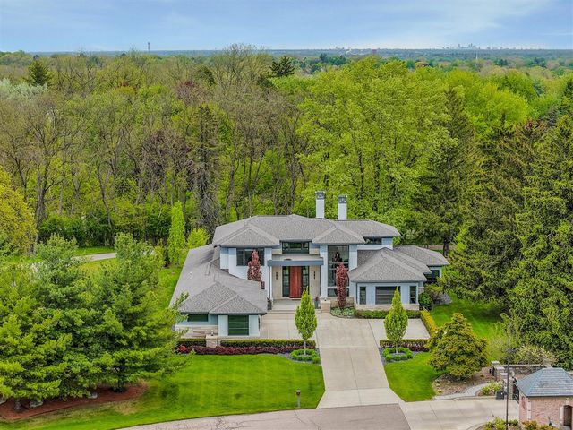 13550 Emrick Drive, Plymouth, MI 48170
