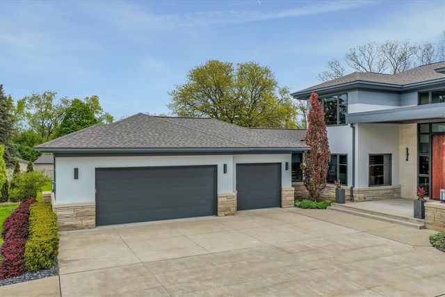 13550 Emrick Drive, Plymouth, MI 48170