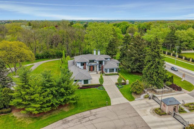 13550 Emrick Drive, Plymouth, MI 48170