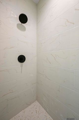 7233 Riverbank Dr, Denham Springs, LA 70706