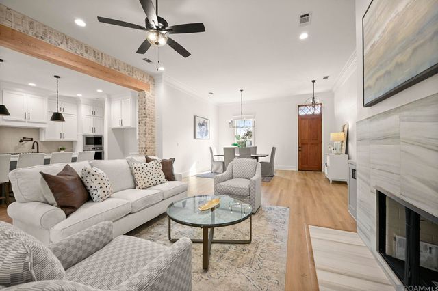 7233 Riverbank Dr, Denham Springs, LA 70706