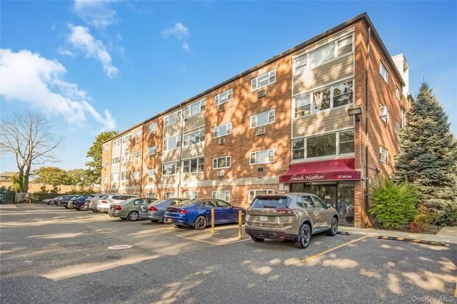 222 Smith Street 1B, Freeport, NY 11520