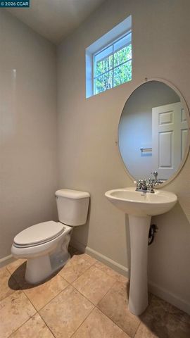 1092 Gardenia Ln, Concord, CA 94520