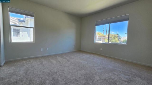 1092 Gardenia Ln, Concord, CA 94520
