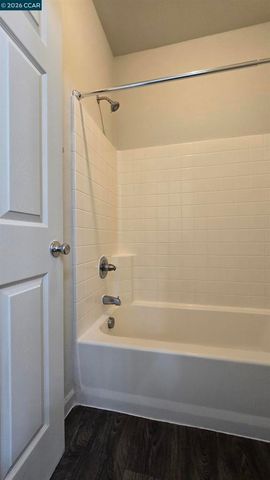 1092 Gardenia Ln, Concord, CA 94520