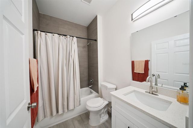 1523 ZINNIA DRIVE, Deltona, FL 32725