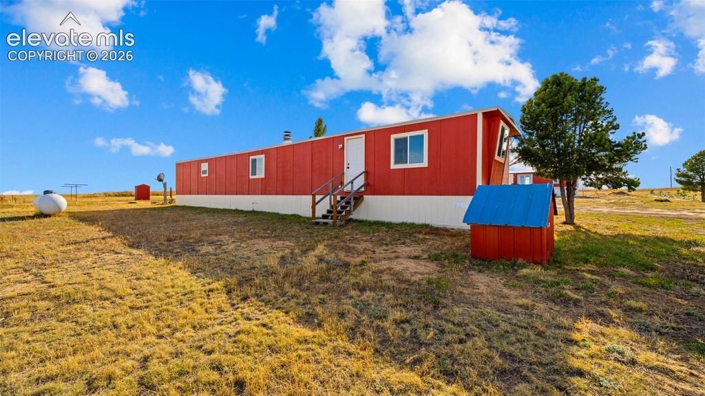 37155 E Jones Road, Yoder, CO 80864 — photo 3