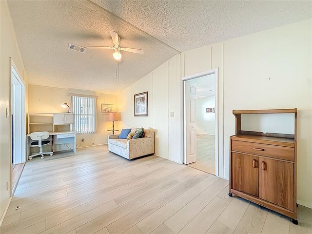 980 7TH STREET NW 43, Largo, FL 33770