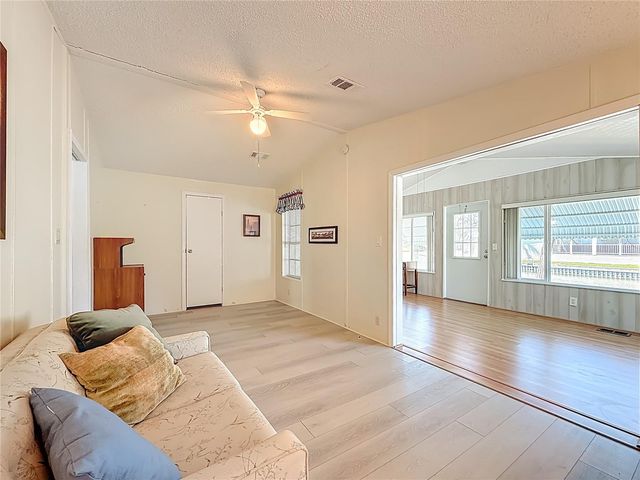 980 7TH STREET NW 43, Largo, FL 33770