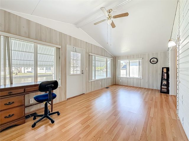 980 7TH STREET NW 43, Largo, FL 33770