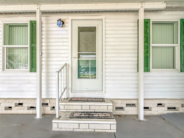 980 7TH STREET NW 43, Largo, FL 33770