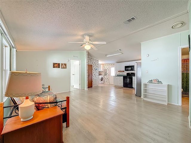 980 7TH STREET NW 43, Largo, FL 33770