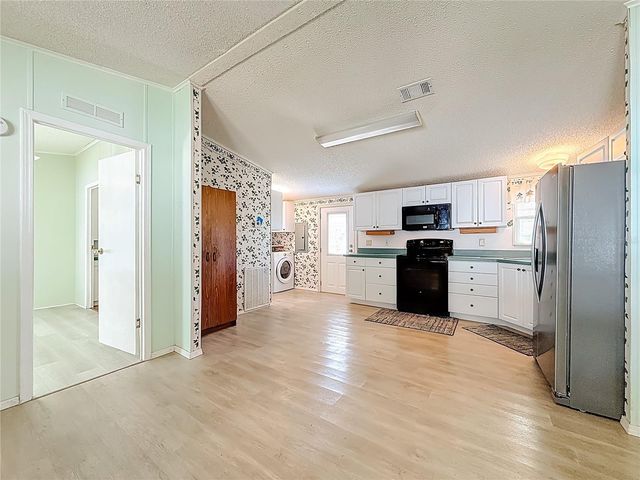 980 7TH STREET NW 43, Largo, FL 33770