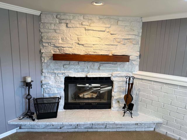 639 N Kaspar Avenue, Arlington Heights, IL 60004